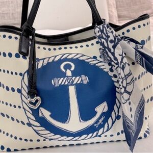 💙 💙 Brighton print tote bag in NEW CONDITION!!!